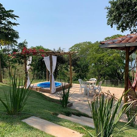 Chale Com Jacuzzi Vista Do Lago Alexania Exterior photo